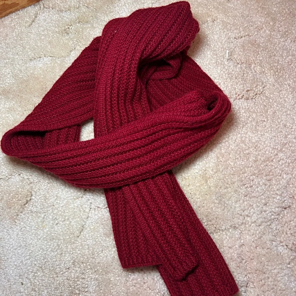 Murano Deep Red Knit Scarf 100% Merino wool